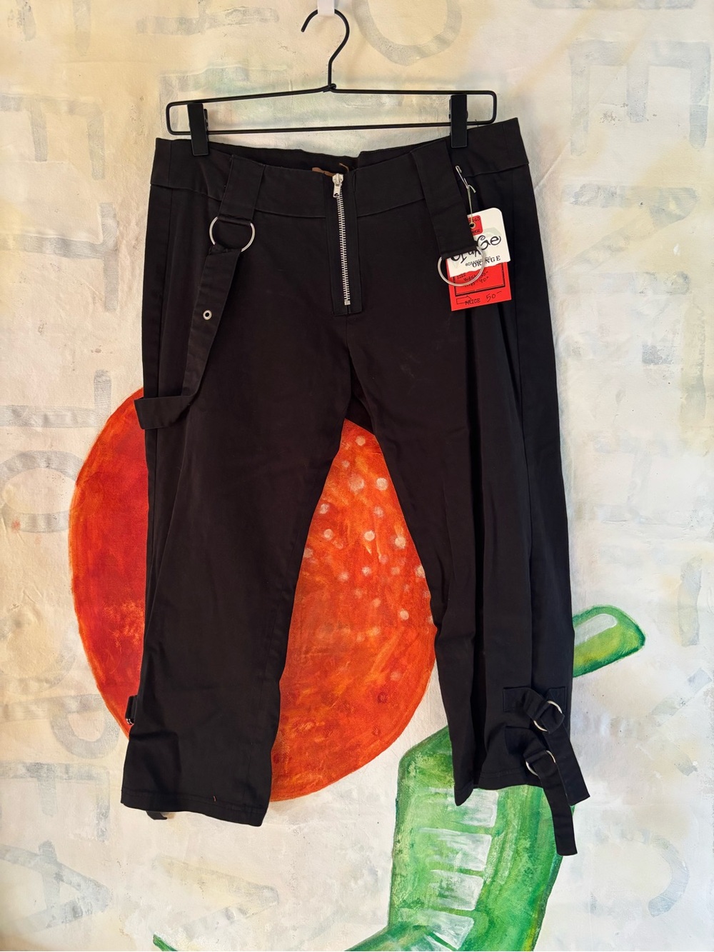 Y2K Arden B Black Capris with Exposed Silver Zip